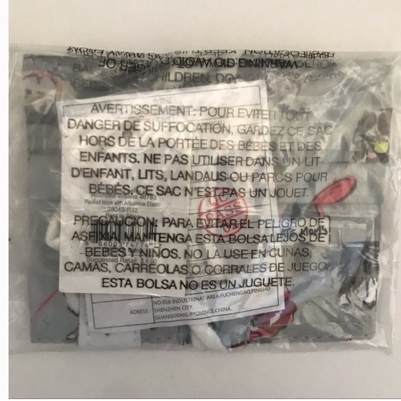 Vera Bradley (2) Fitted Face Mask various patterns Adjustable elastic strap - Picture 11 of 15